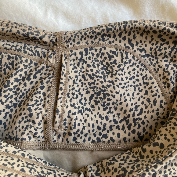 Varley Let’s Go 7/8 legging - painterly spot EUC - Picture 2 of 8